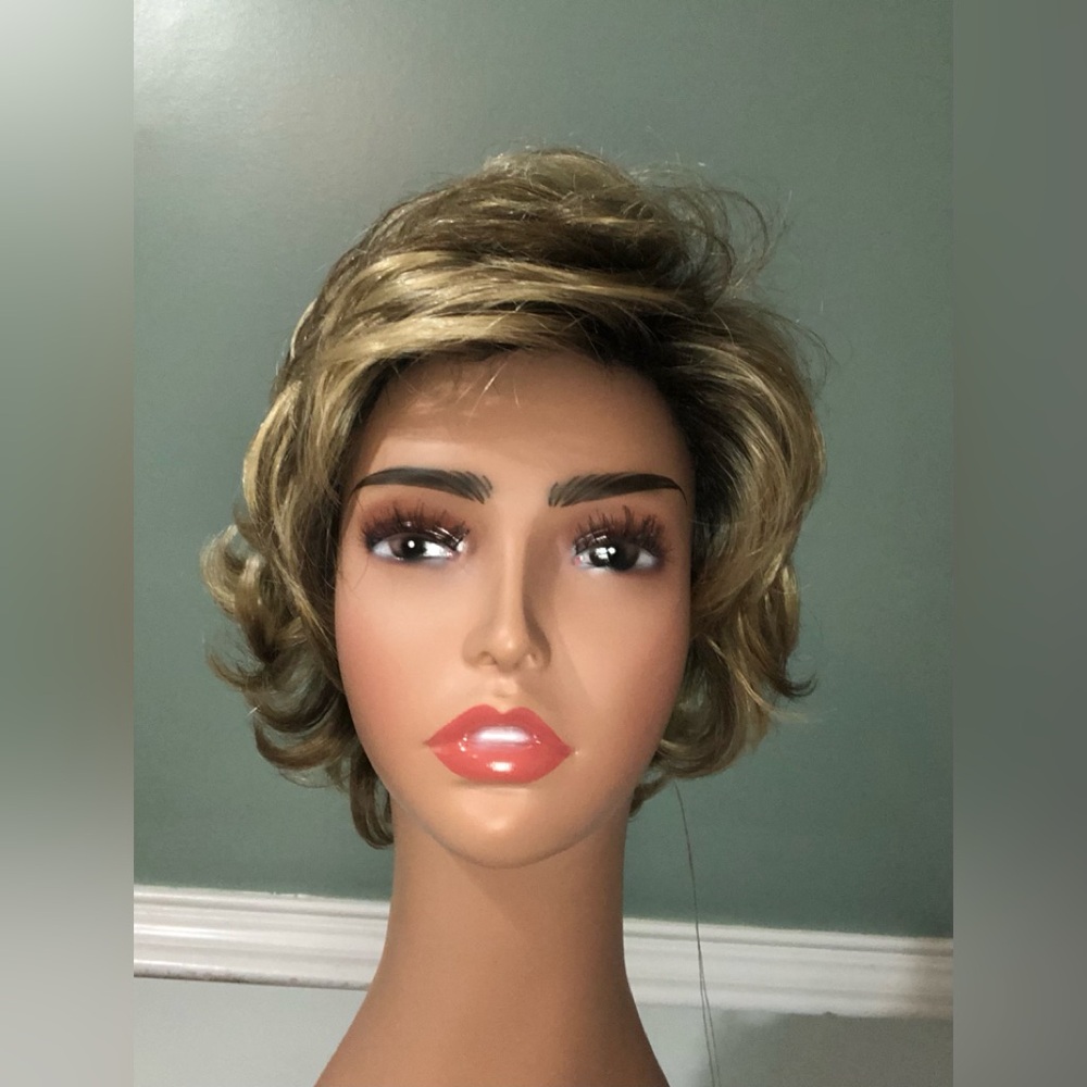 Estetica wig - Katie- Brown/Blonde RH12/26RT4